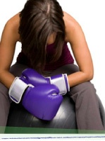woman-purple-boxing-gloves